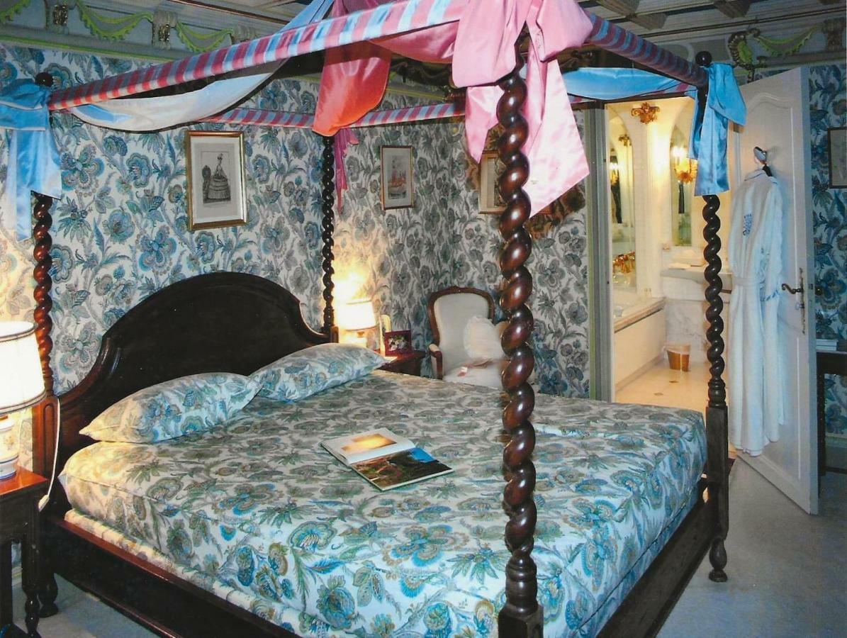 Le Petit Manoir Des Bruyeres Bed & Breakfast Villefargeau Екстериор снимка